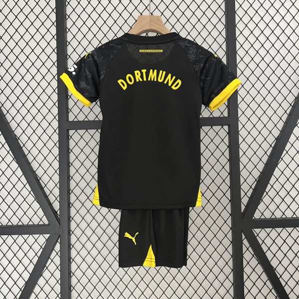 Conjunto Niños Borussia Dortmund 23/24 2ª equipación - Imagen 2