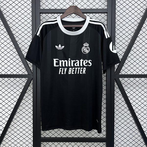 Camiseta Real Madrid 25/26 Versión especial