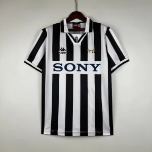 Camiseta Retro Juventus 95/96 1ª equipación